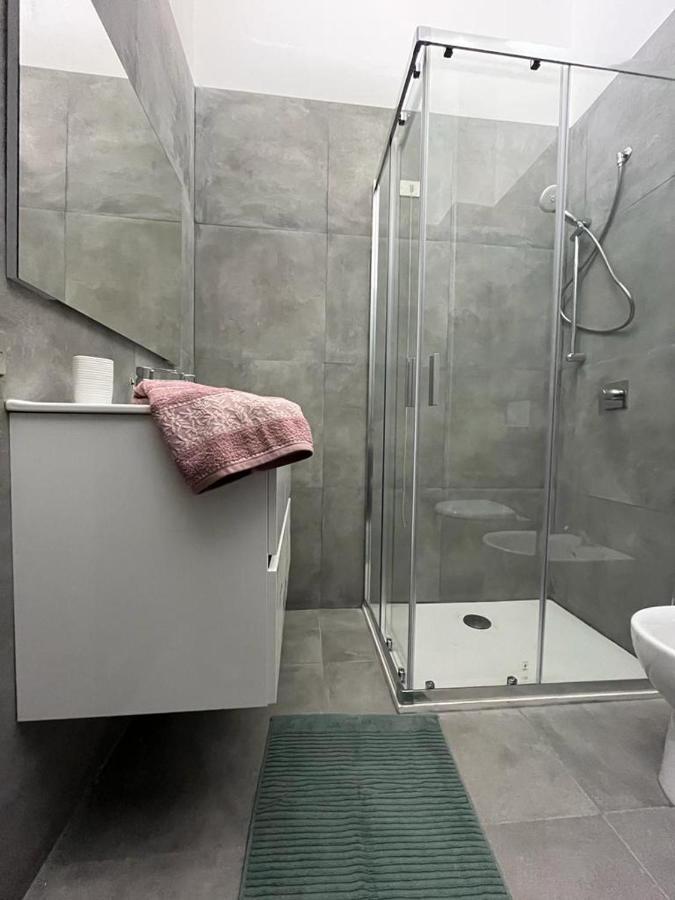 Appartamento Timeless Con Piscina E Tennis Valbrona Eksteriør billede