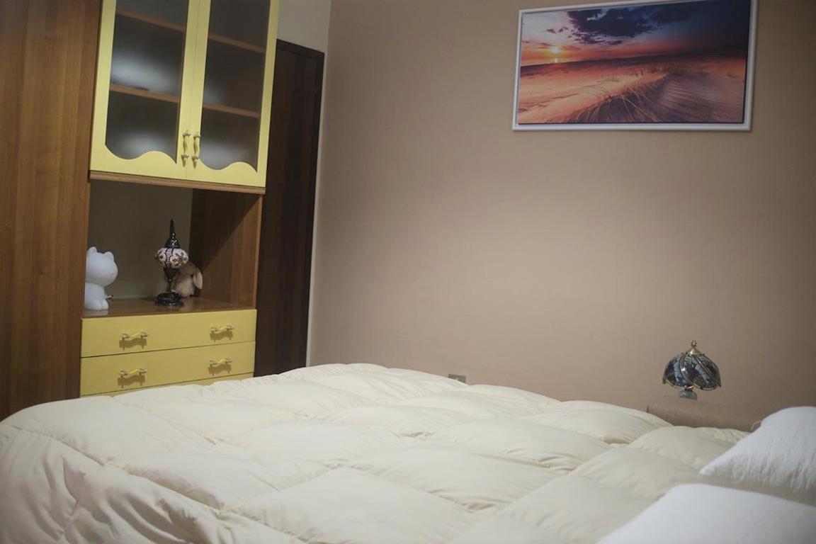 Appartamento Timeless Con Piscina E Tennis Valbrona Eksteriør billede